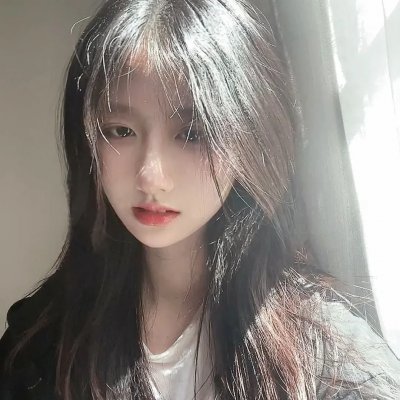 我们的虚实人生 封面